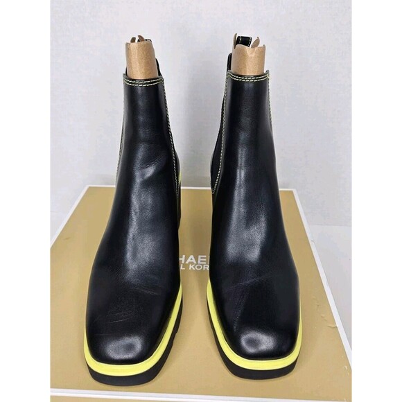 Michael Kors Keisha Bootie Limelght MLT Sz 9.5 NIB Leather/ Contrast Stitching - Picture 2 of 10